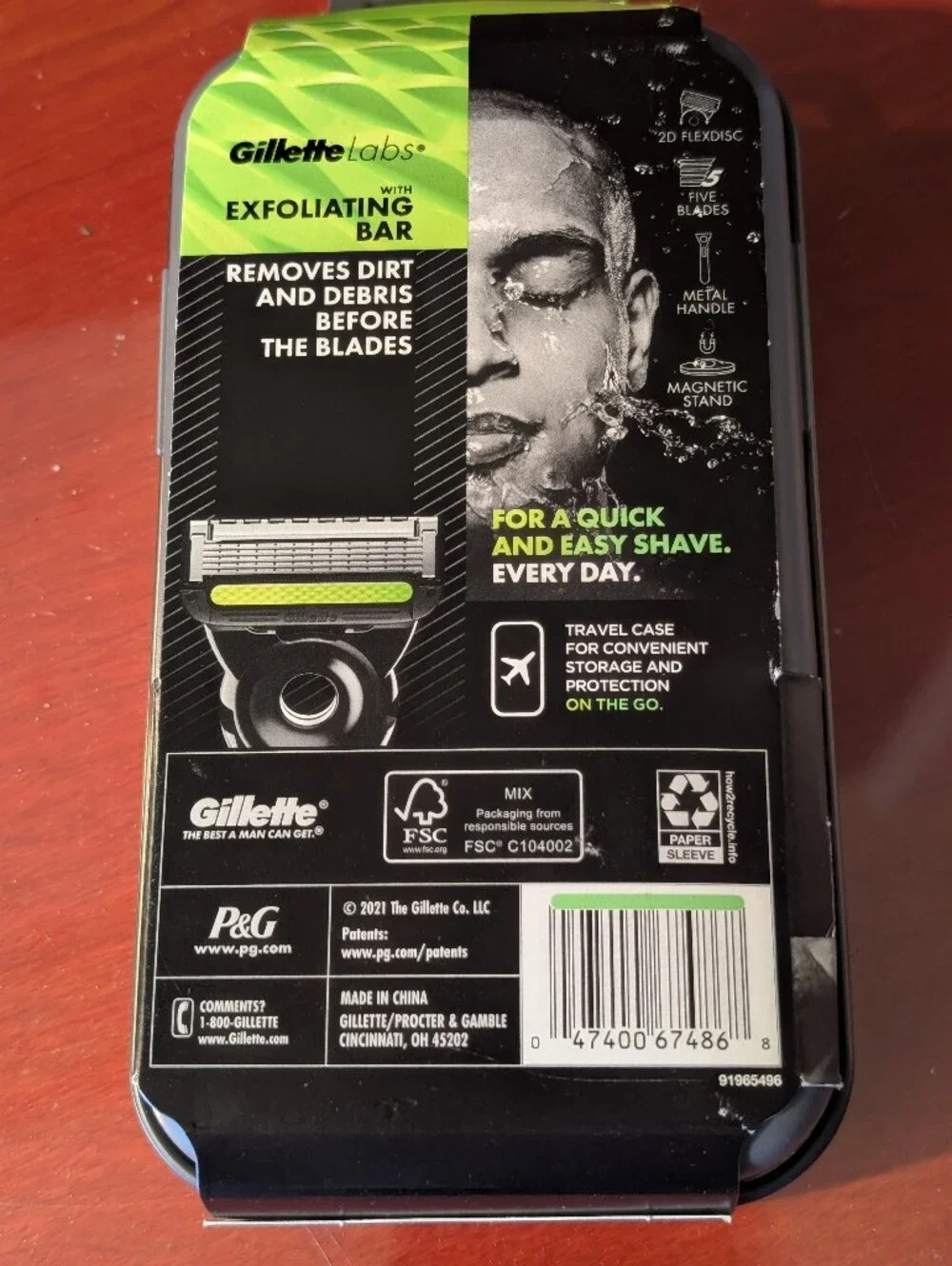 Gillette Labs Exfoliating Bar Razor with Travel Case NWT